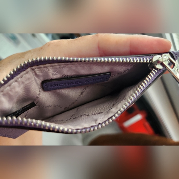 Michael Kors Card Holder - Picture 7 of 11